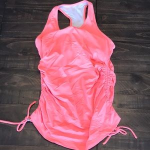 Women’s tennis shirt